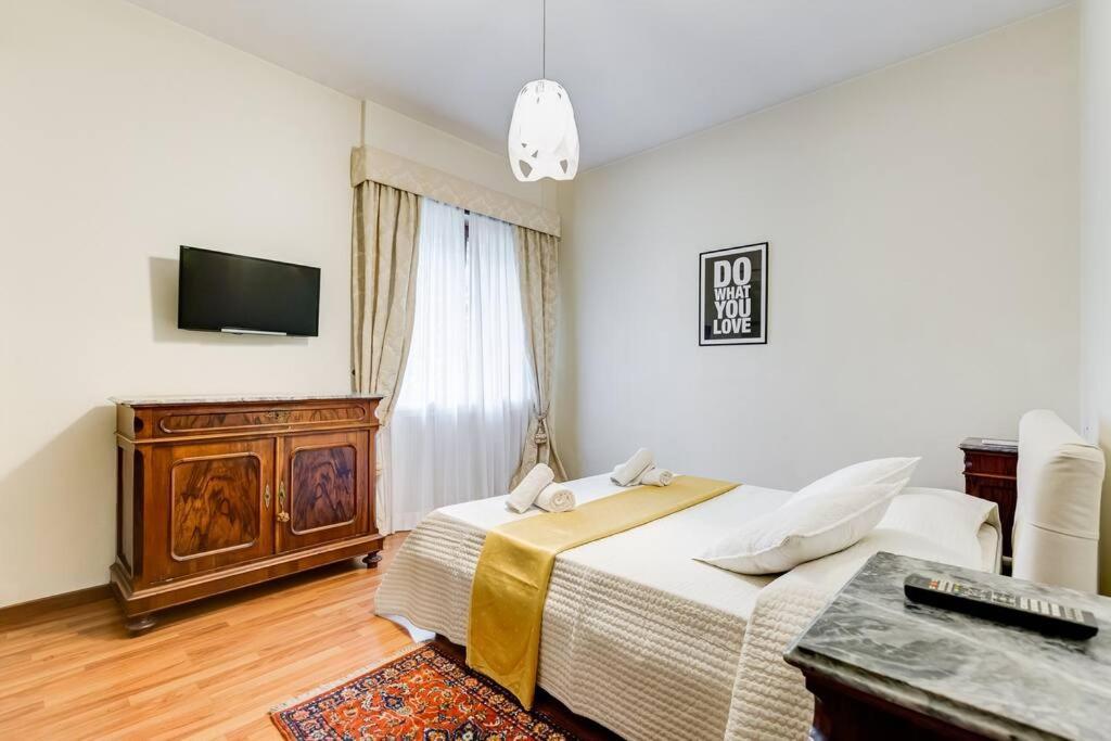 Exclusive Apartment In Eur Lake Roma Dış mekan fotoğraf