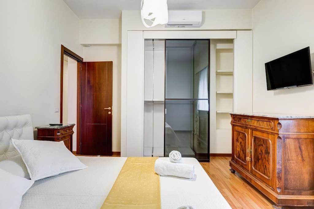 Exclusive Apartment In Eur Lake Roma Dış mekan fotoğraf