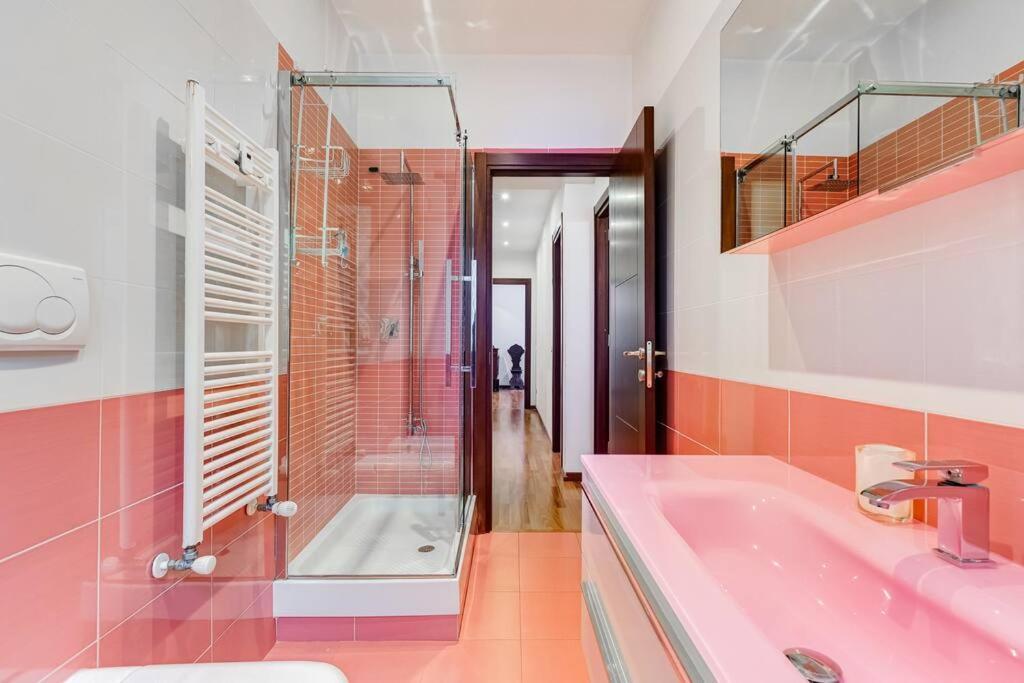 Exclusive Apartment In Eur Lake Roma Dış mekan fotoğraf