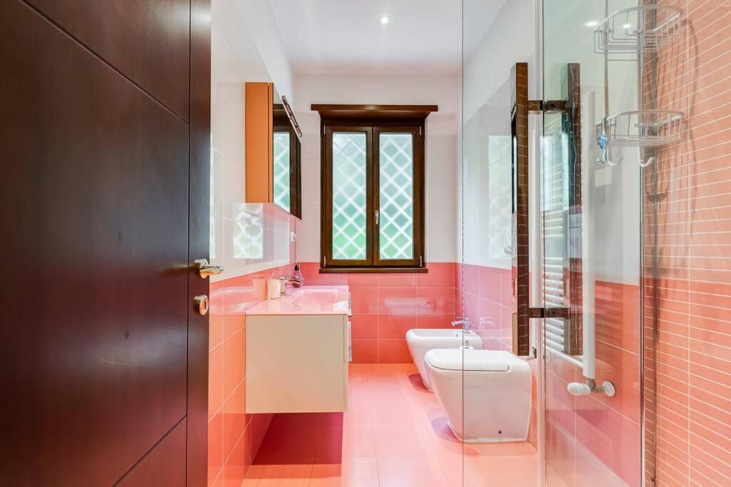 Exclusive Apartment In Eur Lake Roma Dış mekan fotoğraf