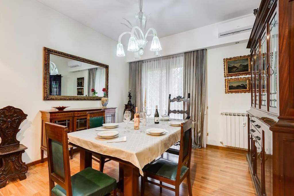 Exclusive Apartment In Eur Lake Roma Dış mekan fotoğraf