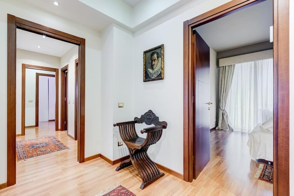 Exclusive Apartment In Eur Lake Roma Dış mekan fotoğraf