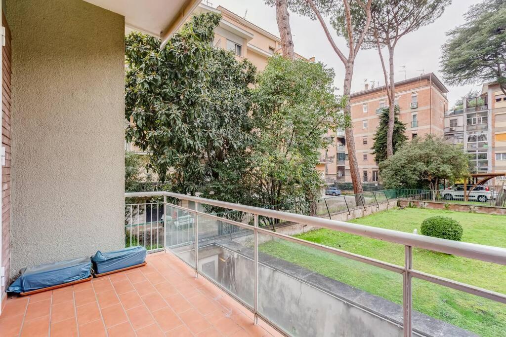 Exclusive Apartment In Eur Lake Roma Dış mekan fotoğraf