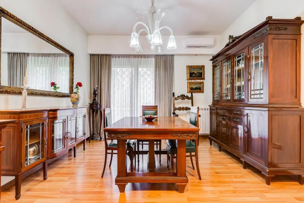 Exclusive Apartment In Eur Lake Roma Dış mekan fotoğraf