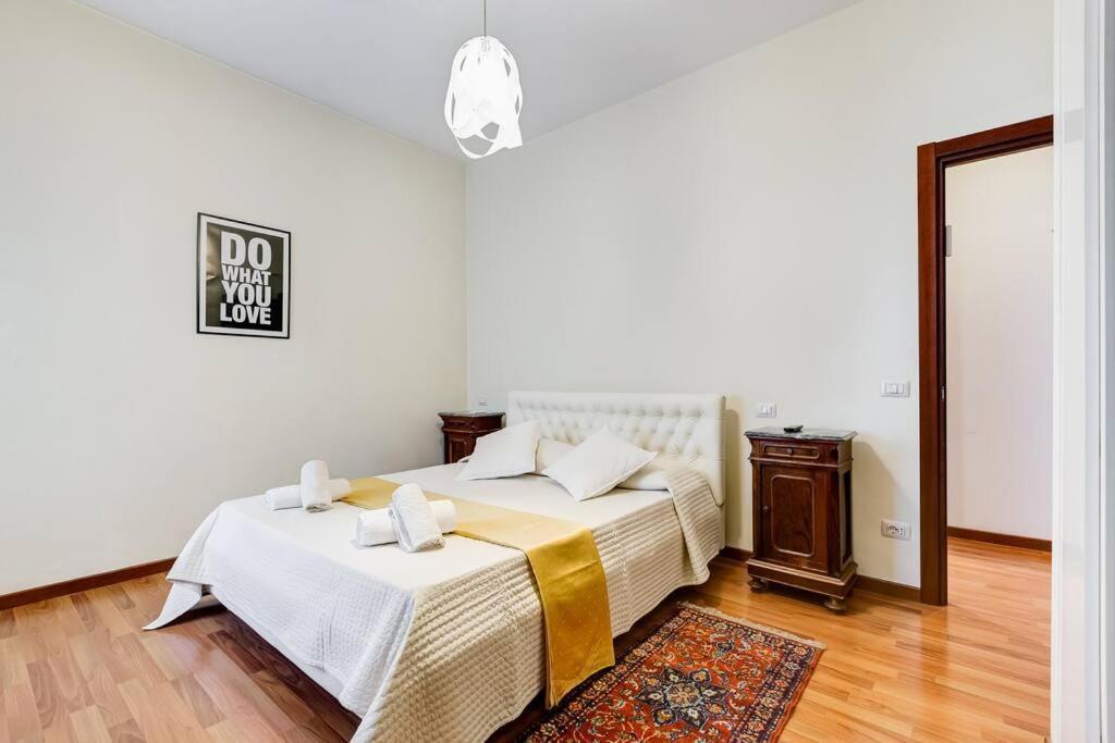 Exclusive Apartment In Eur Lake Roma Dış mekan fotoğraf