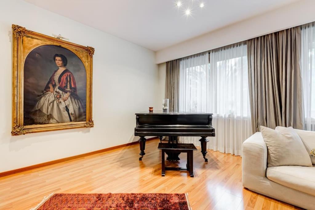 Exclusive Apartment In Eur Lake Roma Dış mekan fotoğraf
